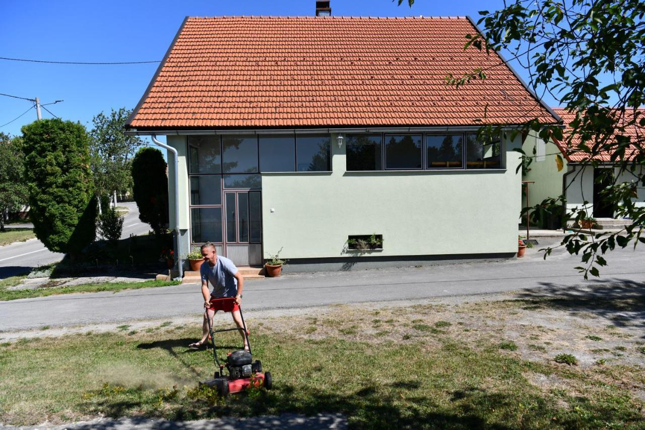 Ivana Saborsko Luaran gambar